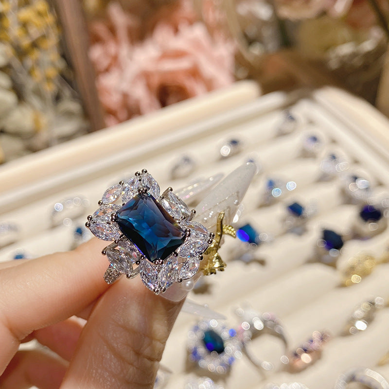 Blue corundum diopside colored treasure ring