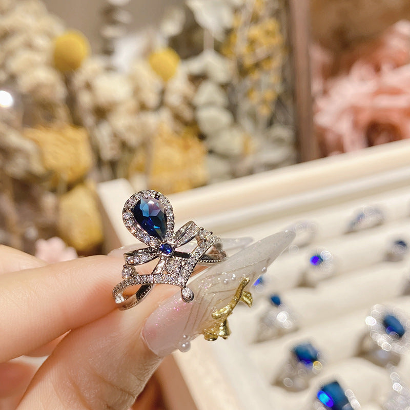 Blue corundum diopside colored treasure ring