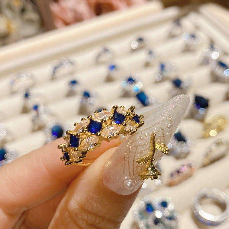 Blue corundum diopside colored treasure ring