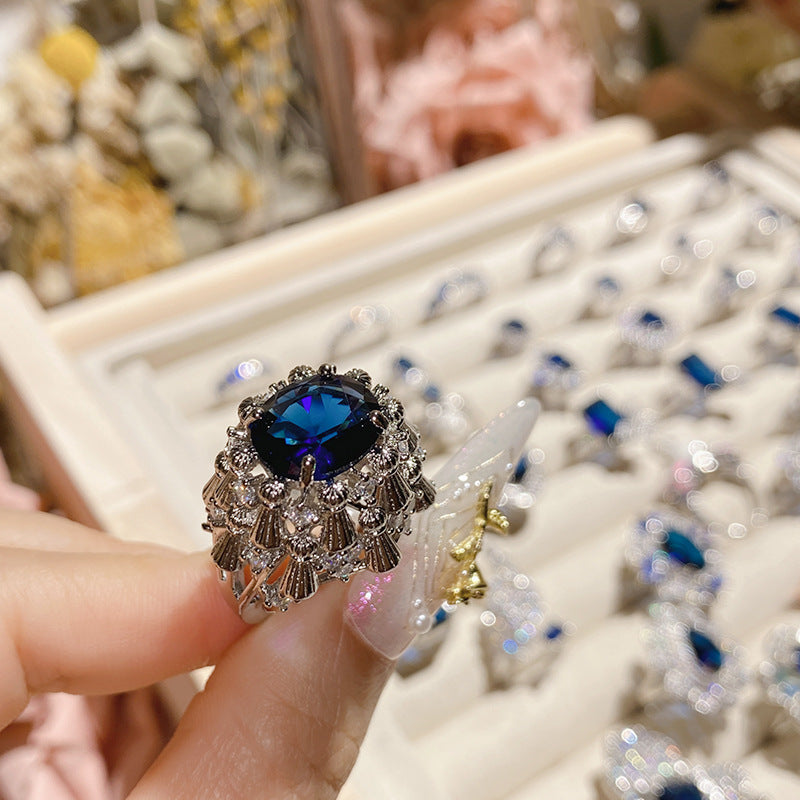 Blue corundum diopside colored treasure ring