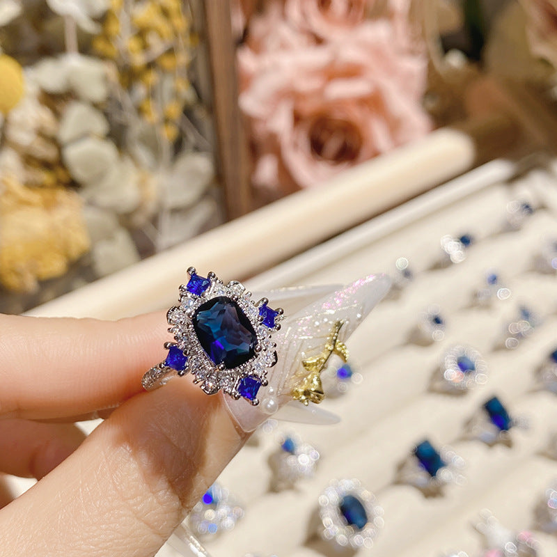 Blue corundum diopside colored treasure ring
