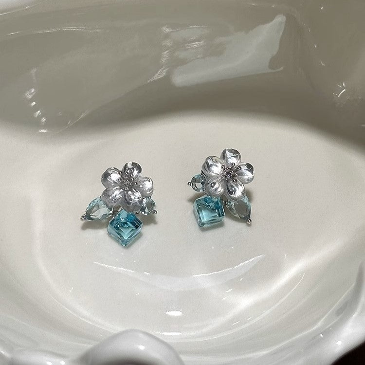 Blue flower cube rhinestone earrings