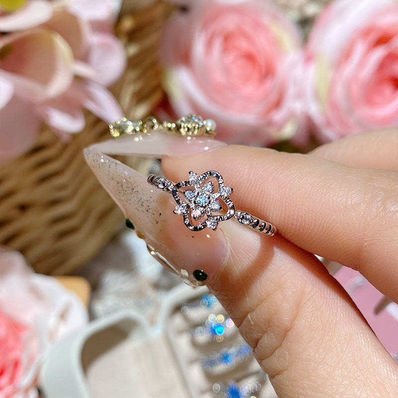 Super Flash Sea Blue Zircon Ring with 18K Gold Plating