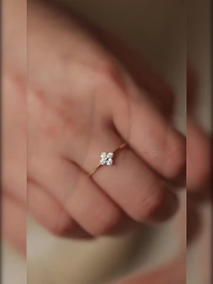 S925 silver, 18K gold, four-leaf clover with zircon, delicate ring.