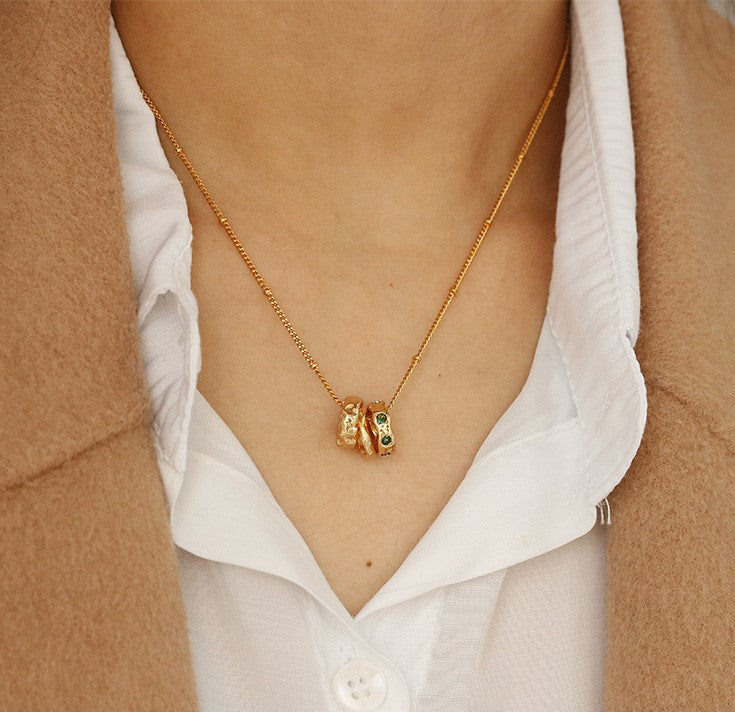 エメラルドジルコンネックレス