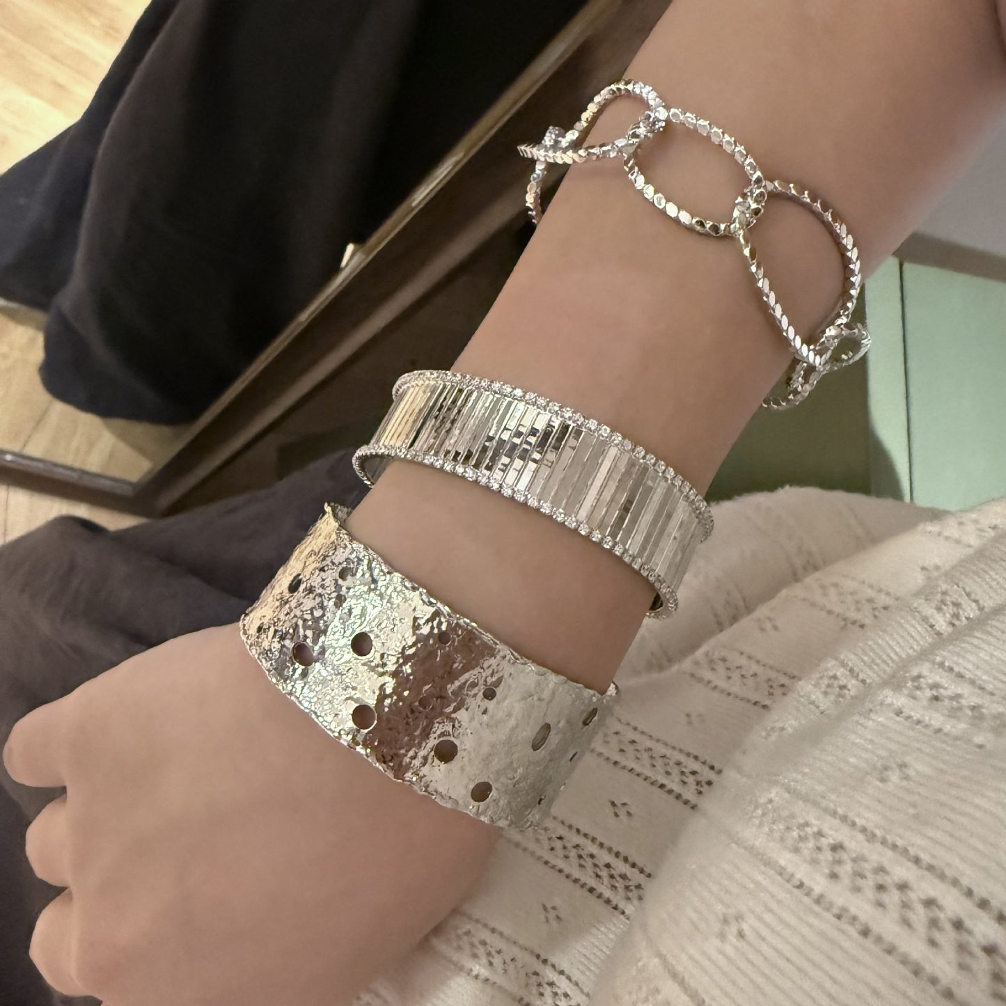 سوار هندسي من الزركون