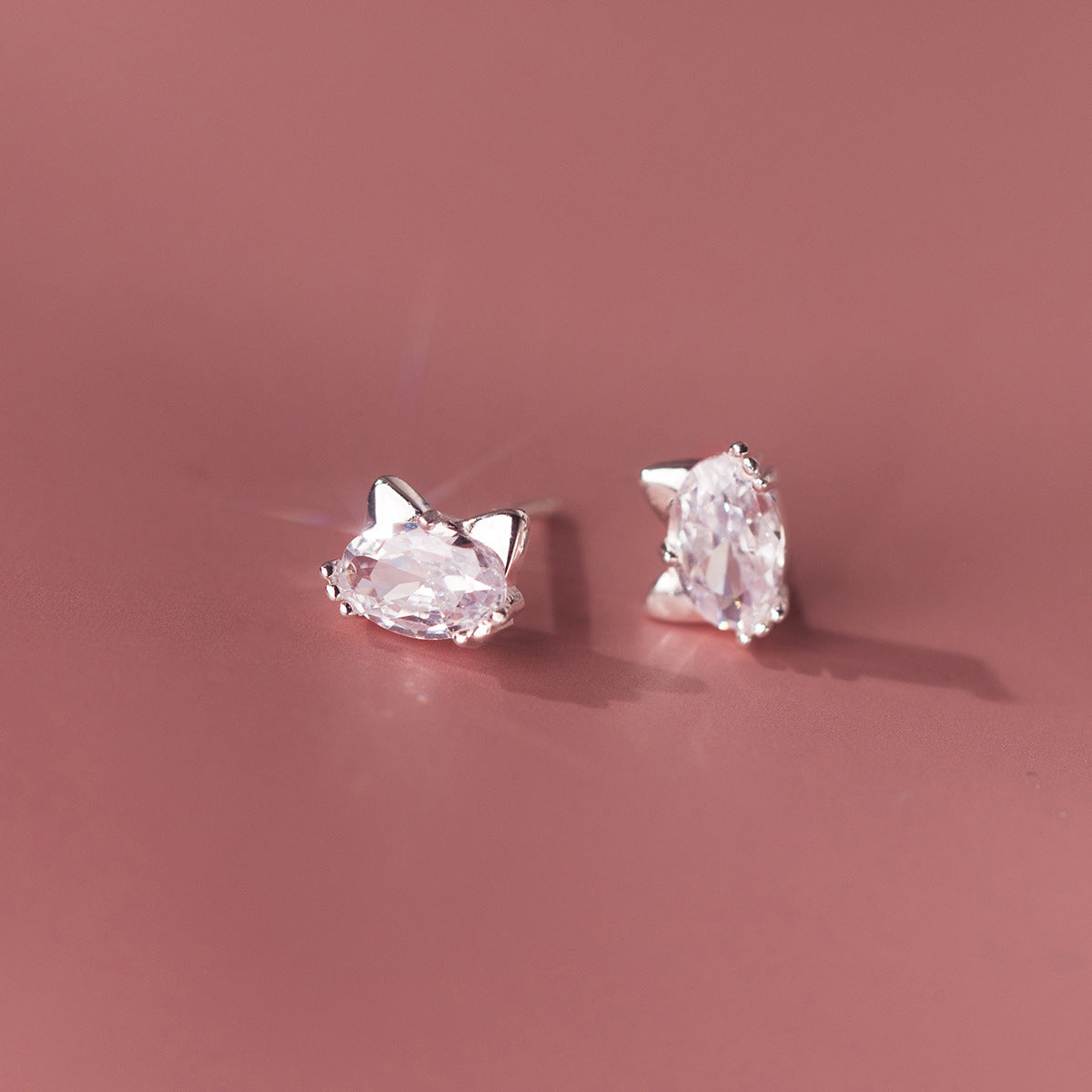 S925 sterling silver single diamond kitten earrings