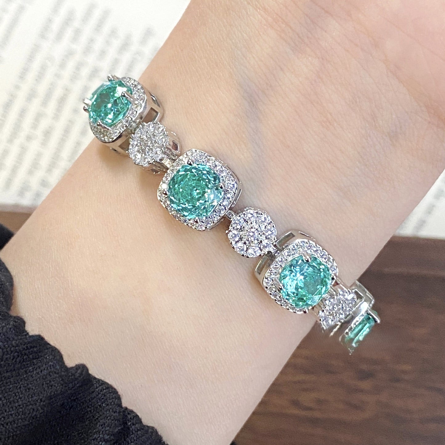 Blue bracelet inlaid with high carbon diamond rose.