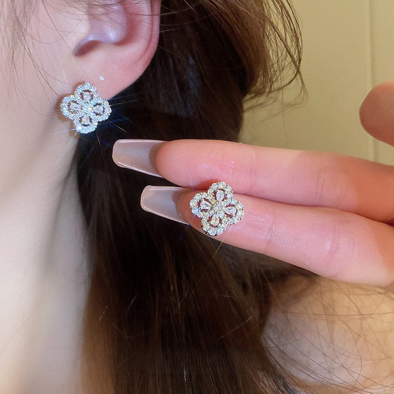 Silver needle hollow zircon flower earring necklace set