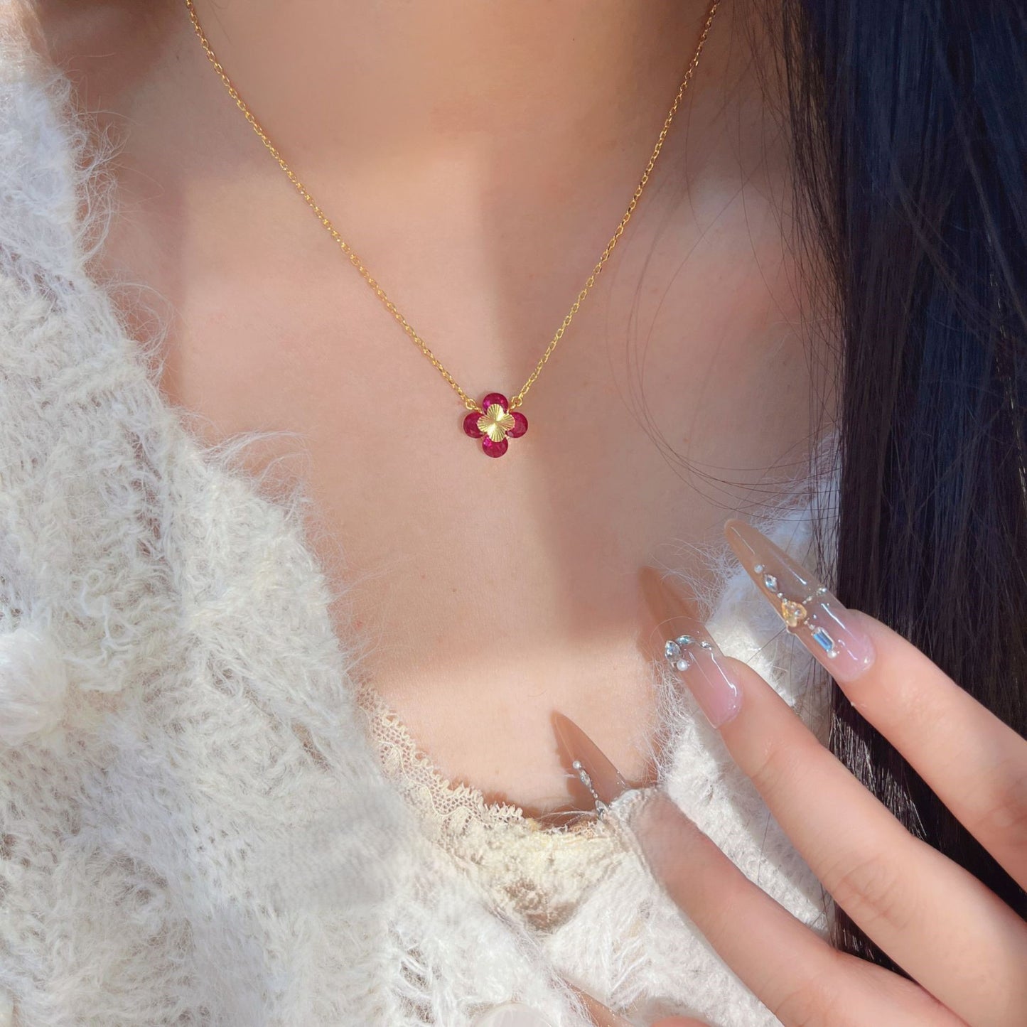 Red corundum blue white diamond four-leaf clover laser necklace bracelet earrings set