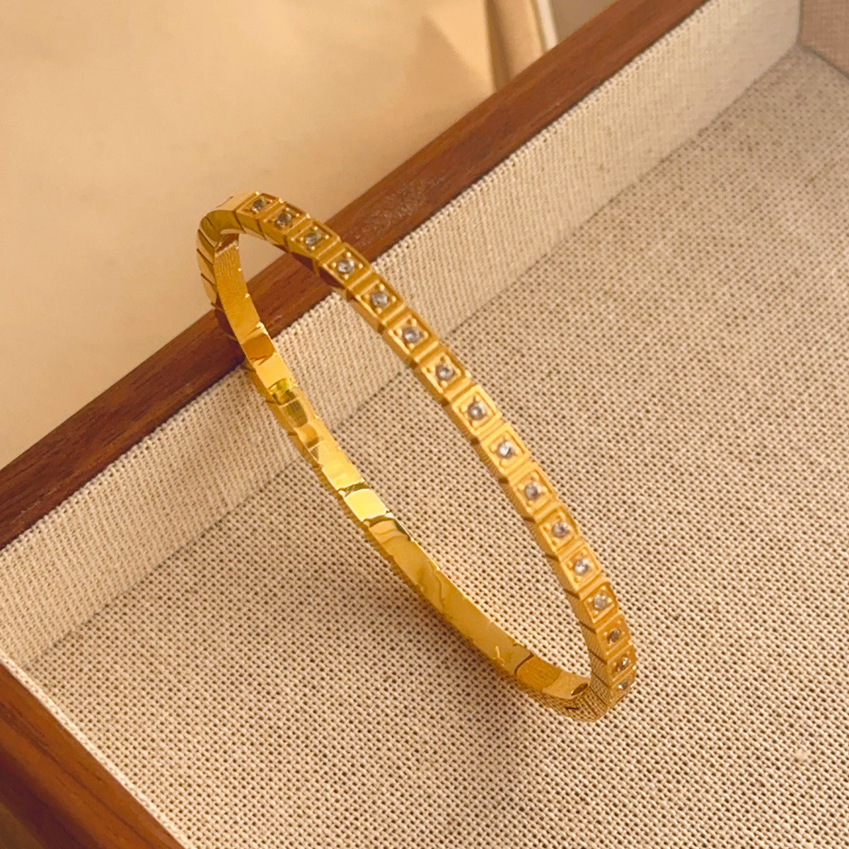 titanium steel bracelet non-fading