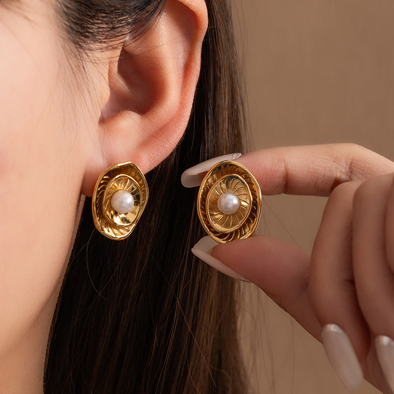 色褪せない金メッキのイヤリング