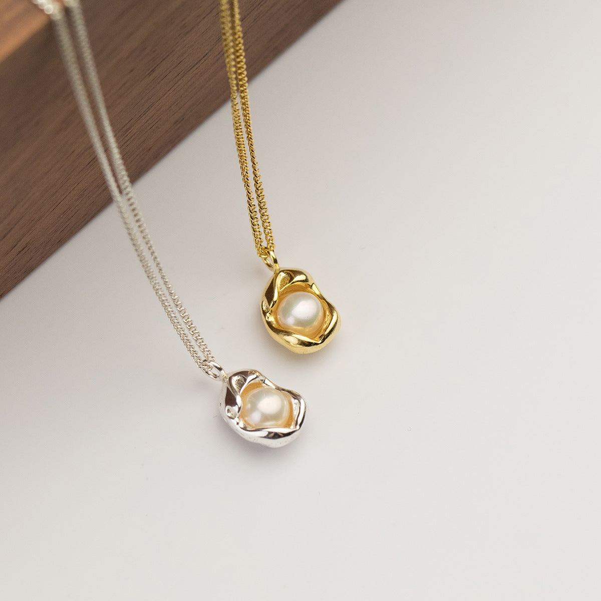 S925 sterling silver irregular shell pearl pea necklace