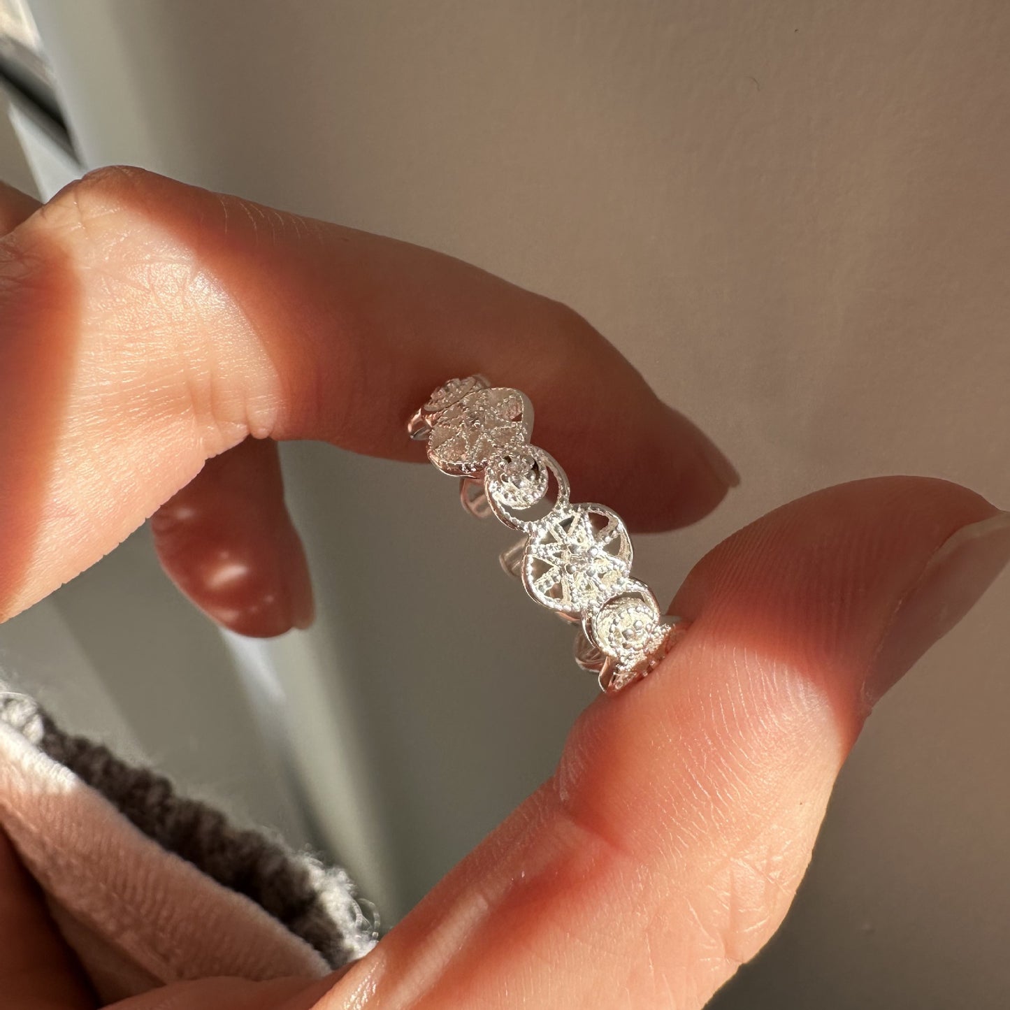 925 Sterling Silver Oval Diamond-encrusted Eight Mans Star Ring