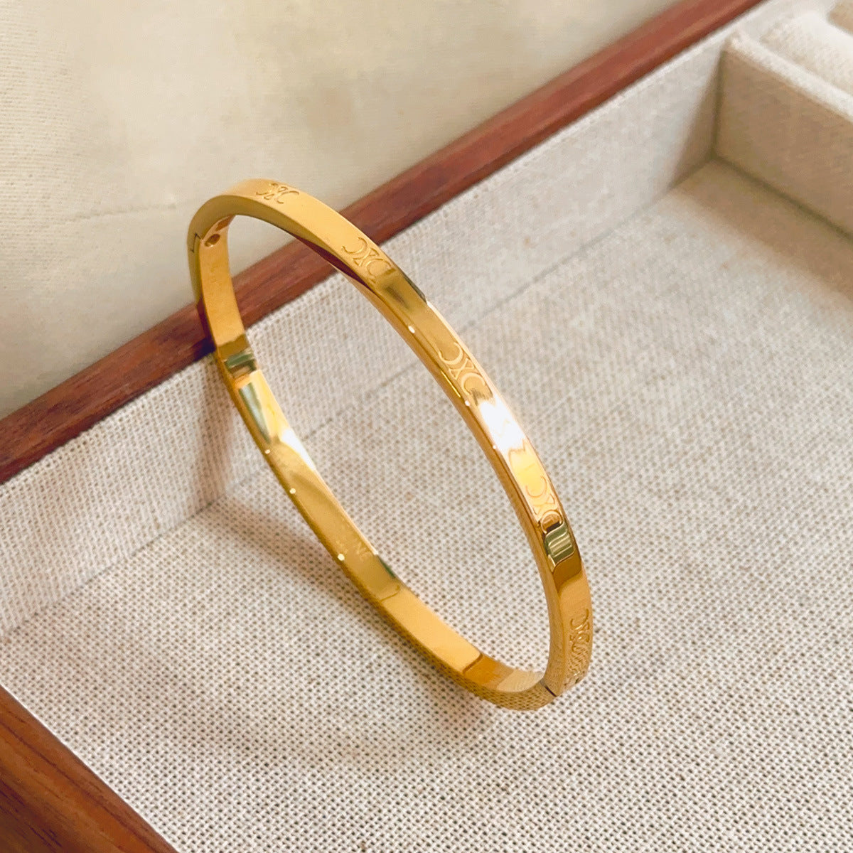 titanium steel bracelet non-fading