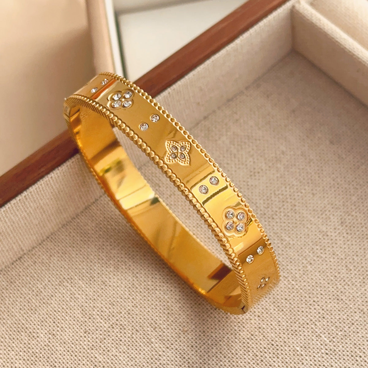 titanium steel bracelet non-fading