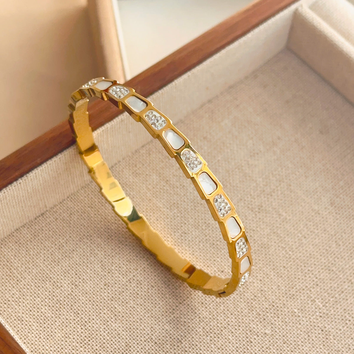 titanium steel bracelet non-fading