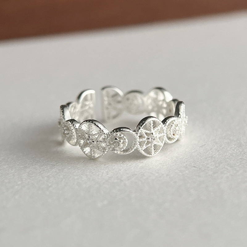 925 Sterling Silver Oval Diamond-encrusted Eight Mans Star Ring