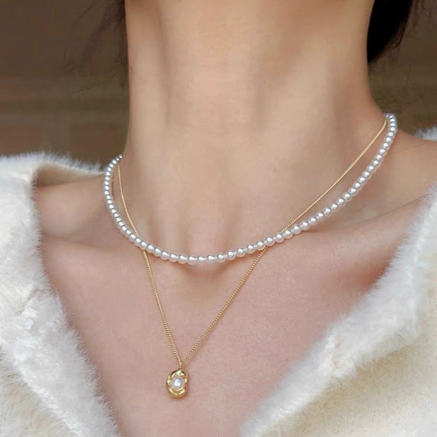 Double layered pea and pearl necklace