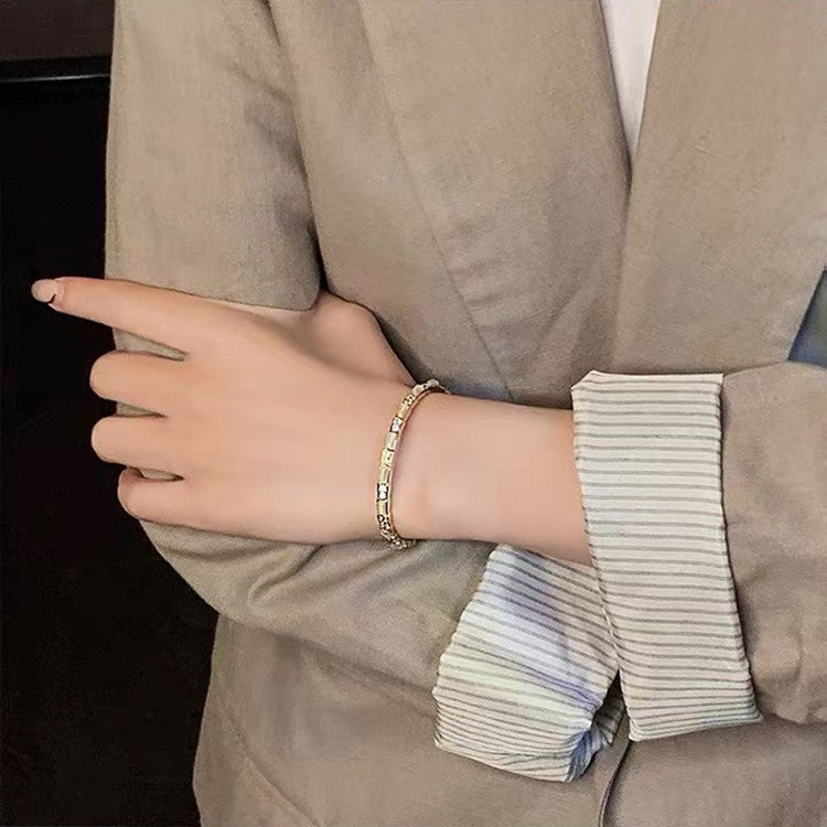 Cat's eye slub bracelet