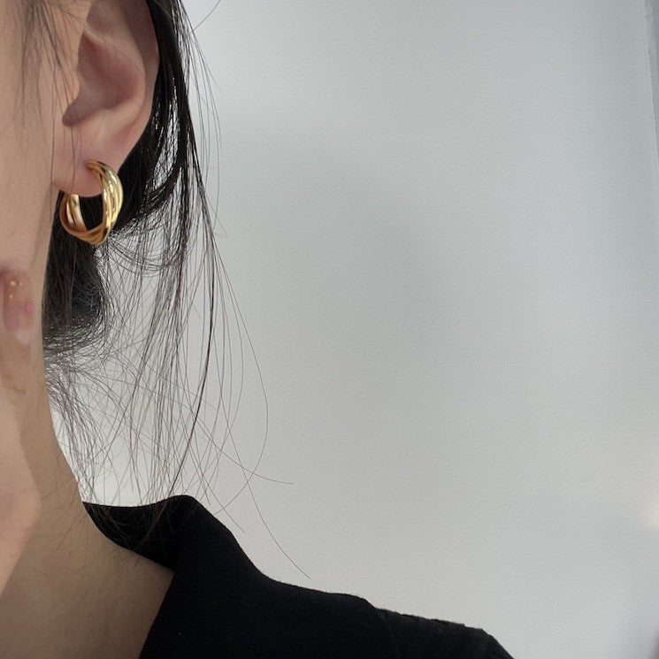 耳穴のない幾何学的な耳クリップ付き耳ネイル