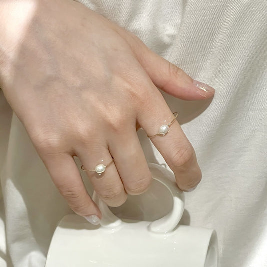 Slim 14k gold pearl ring