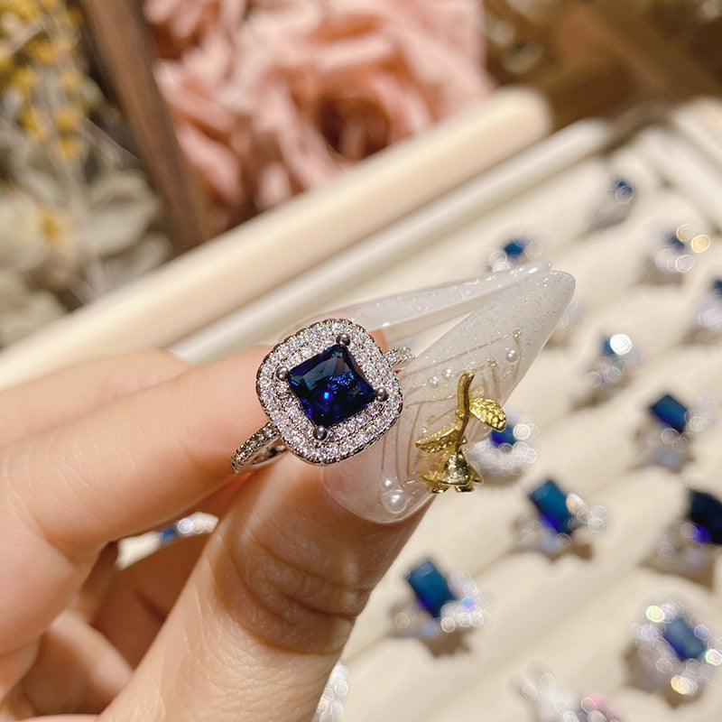 Blue corundum diopside colored treasure ring