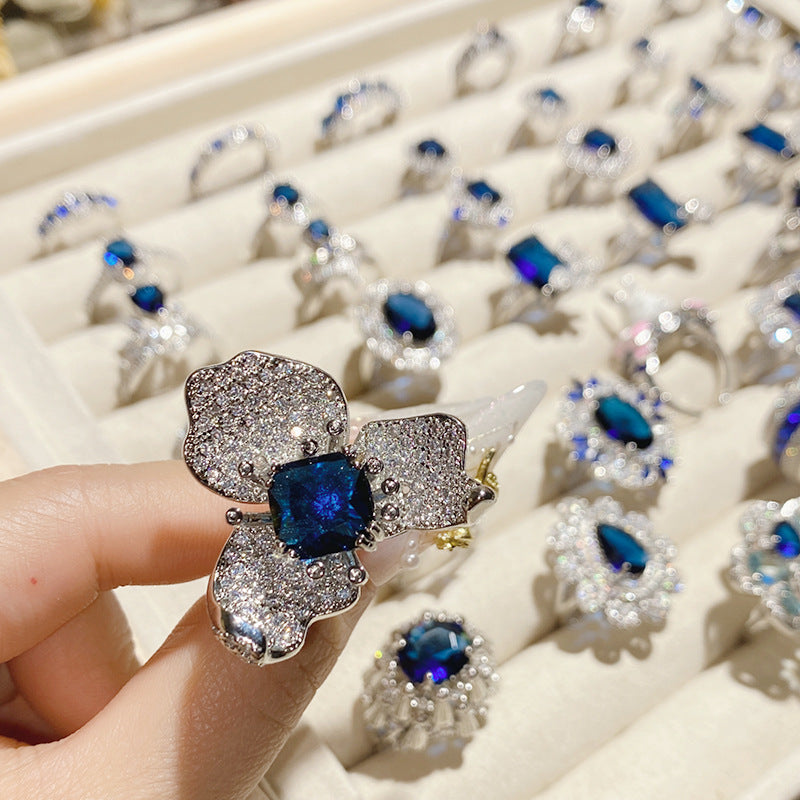 Blue corundum diopside colored treasure ring