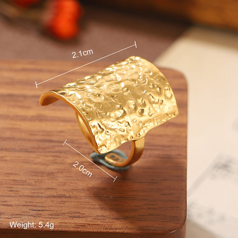 خاتم هندسي من الحجر الطبيعي