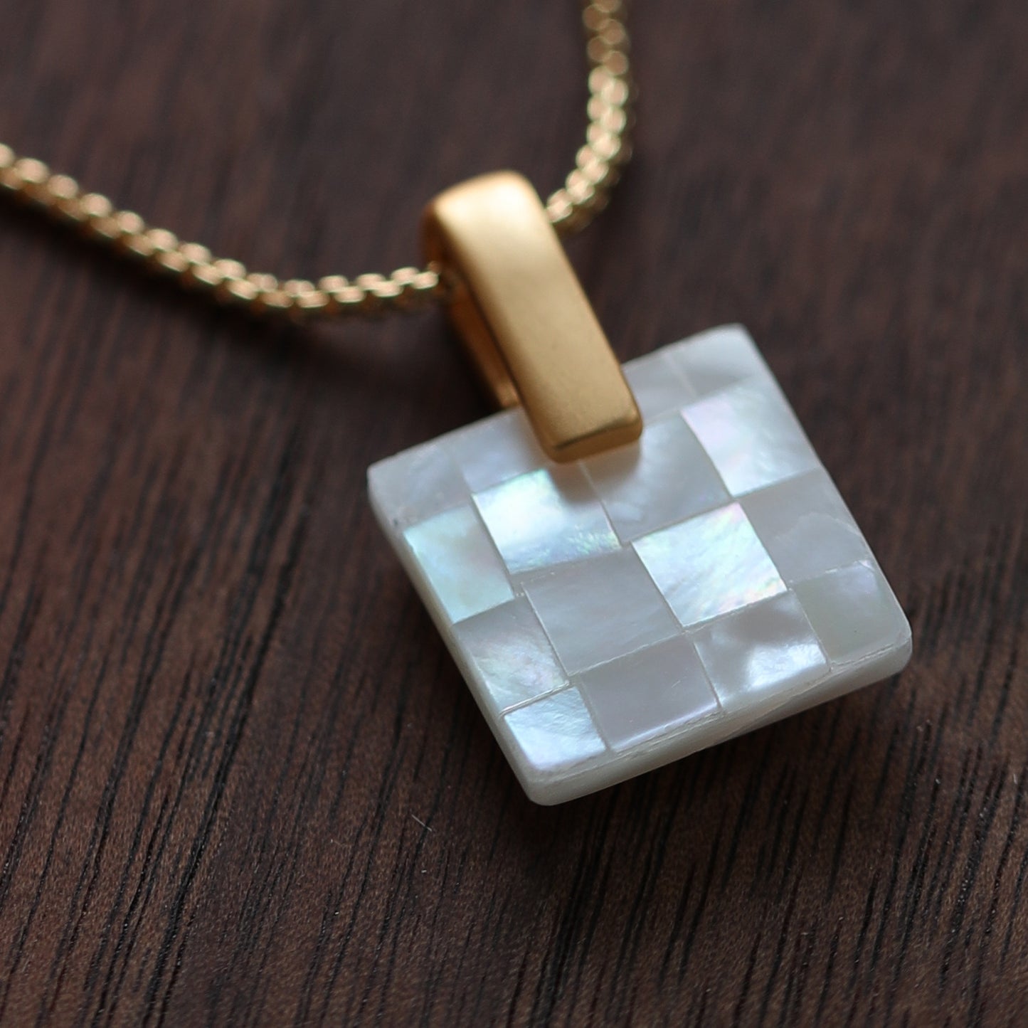 S925 silver needle high-quality stitching white shell necklace earrings set