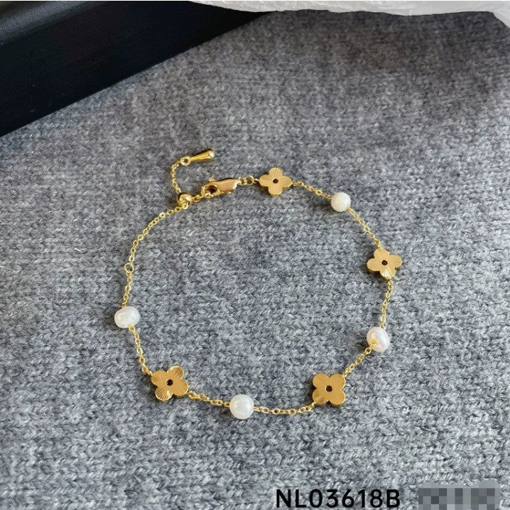 Copper plated 18k gold natural pearl bracelet does not fade.