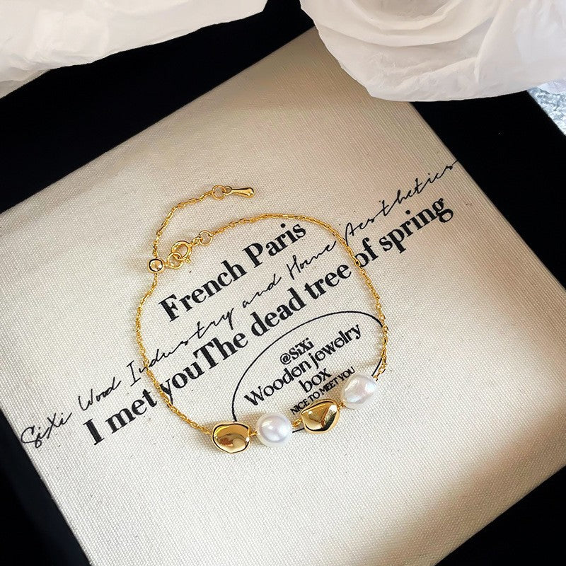 Copper plated 18k gold natural pearl bracelet does not fade.