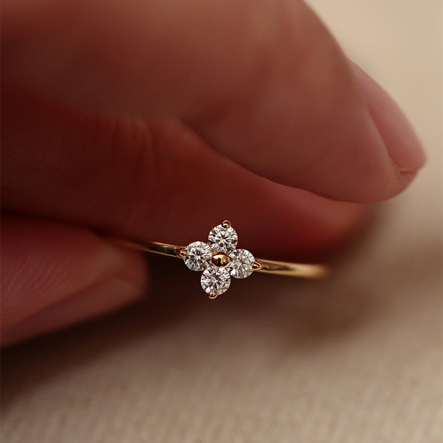 S925 silver, 18K gold, four-leaf clover with zircon, delicate ring.