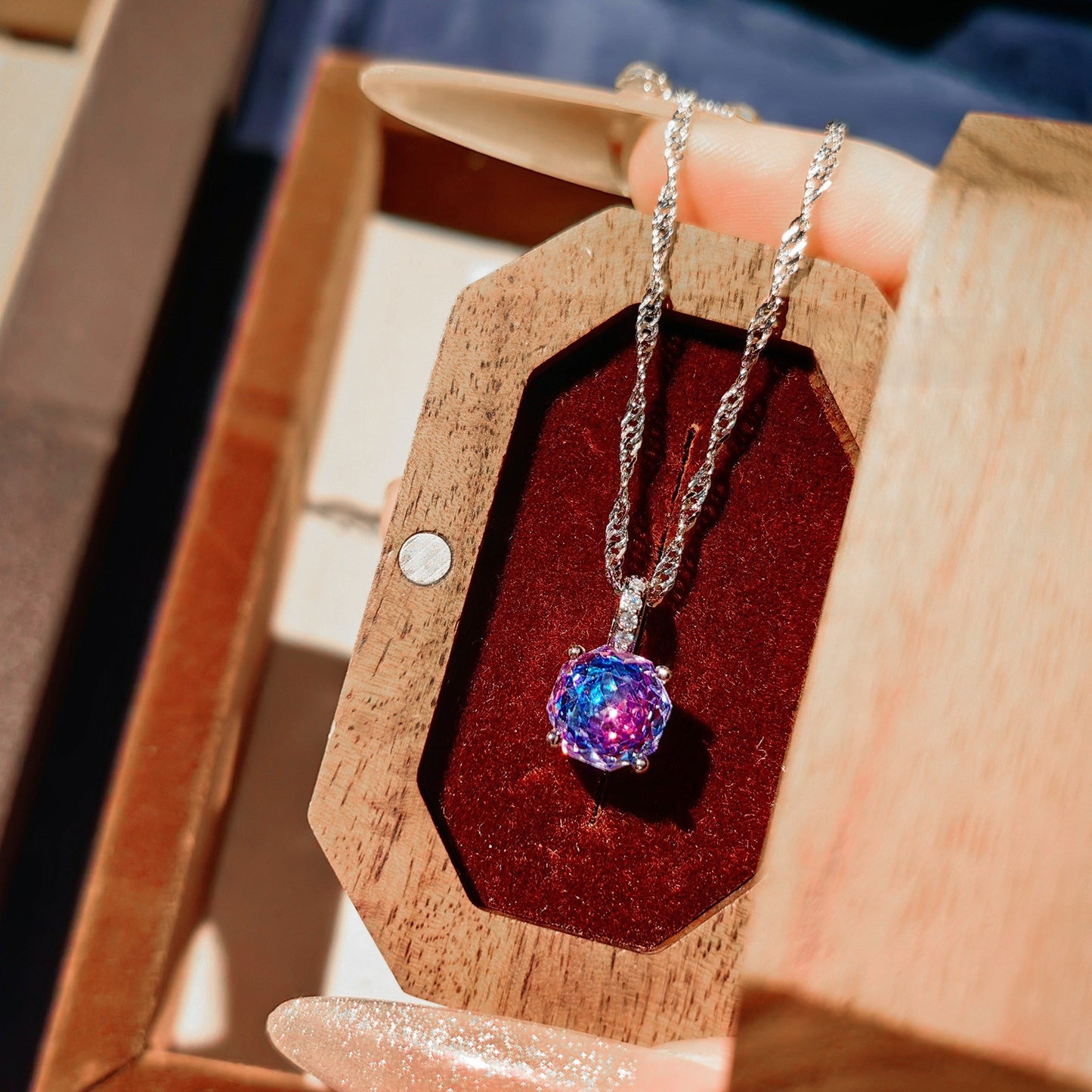 Roses inlaid with high carbon diamond colorful diamond necklace earrings ring set