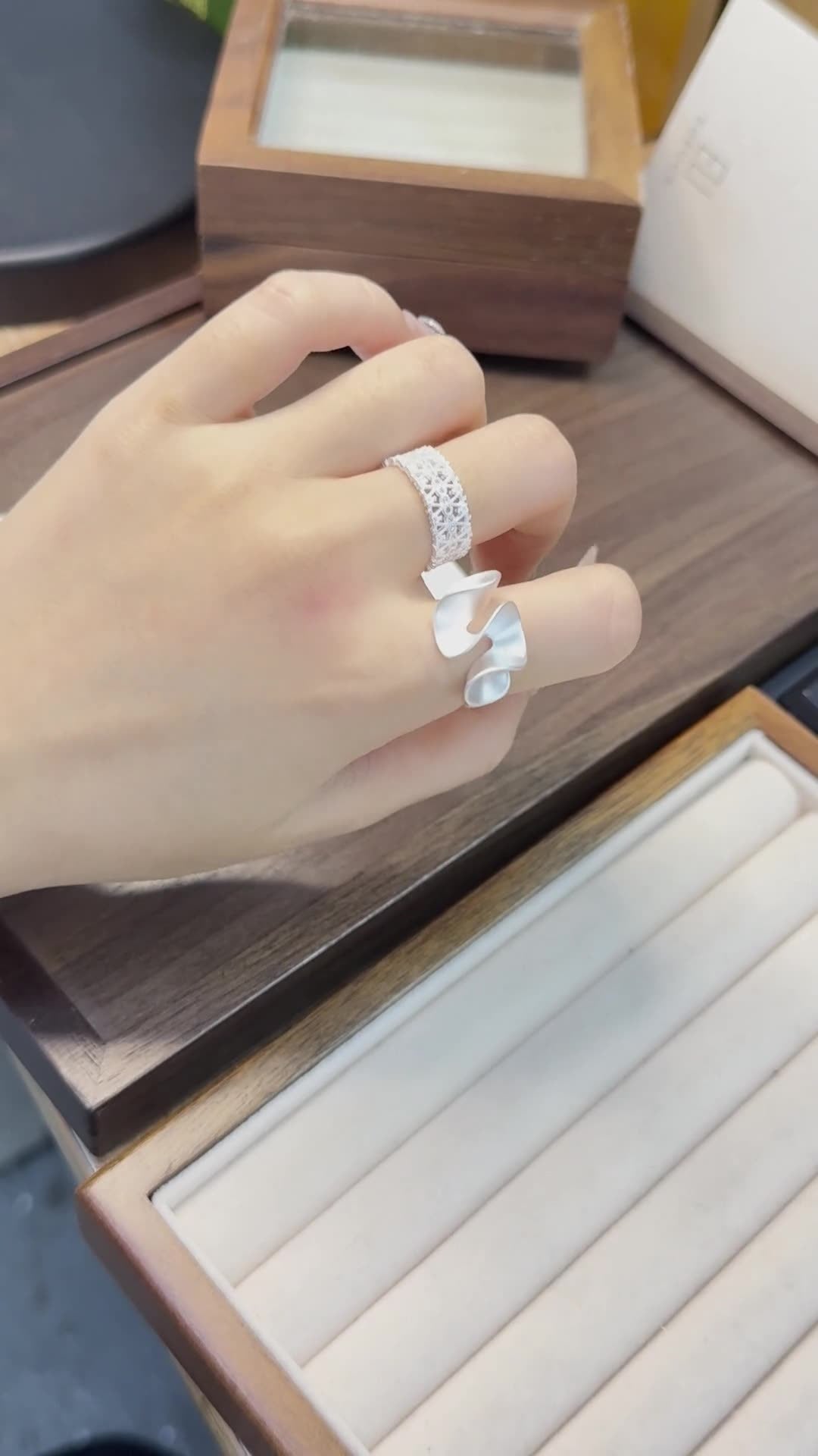 S925 sterling silver wavy skirt ring