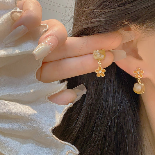 Amber cat copper plated with 14k gold earrings