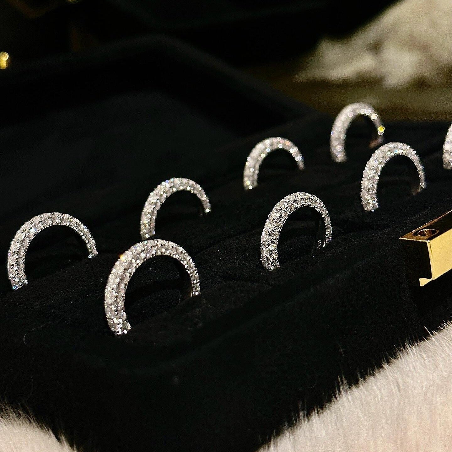 S925 sterling silver doughnut three-sided diamond ring finger