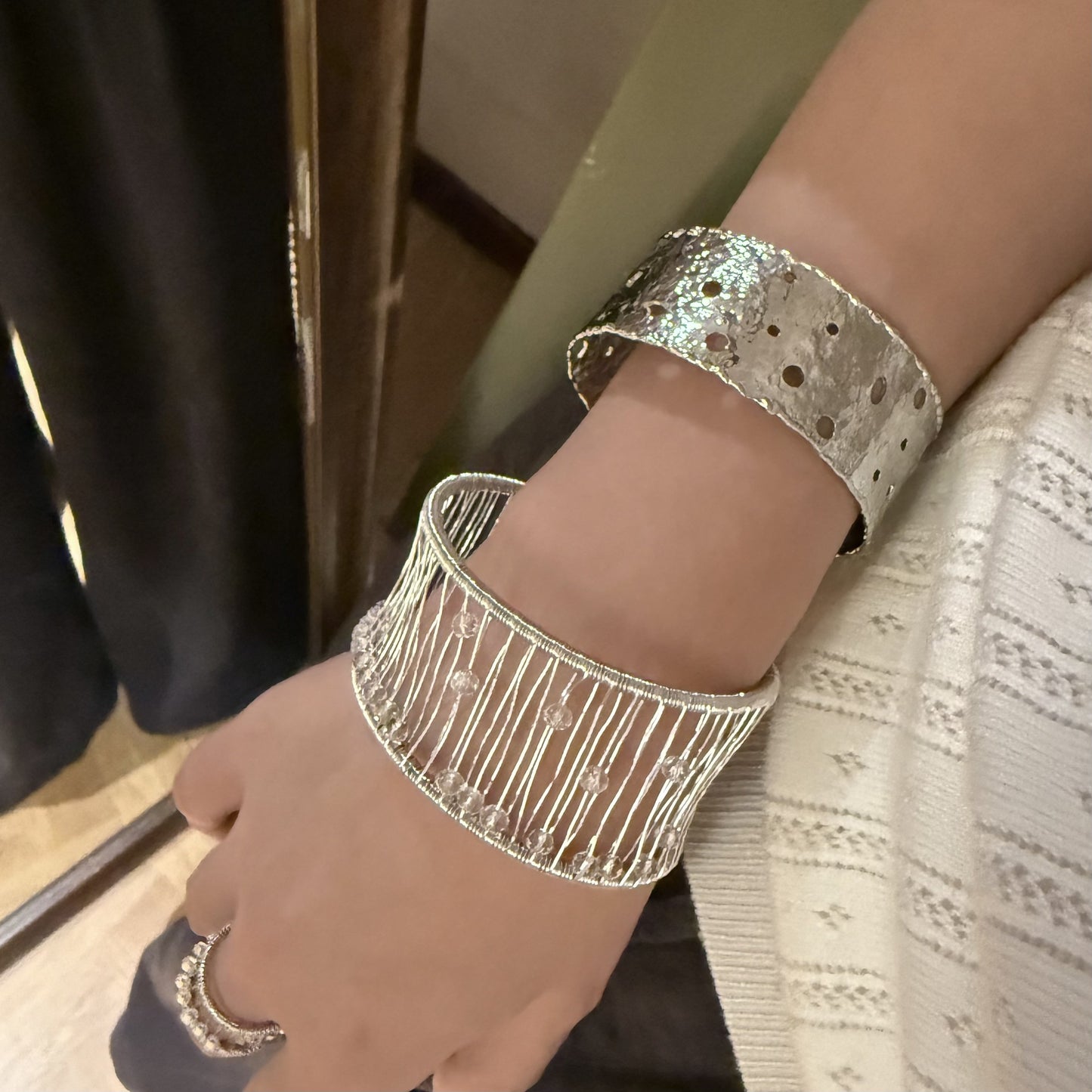 سوار هندسي من الزركون