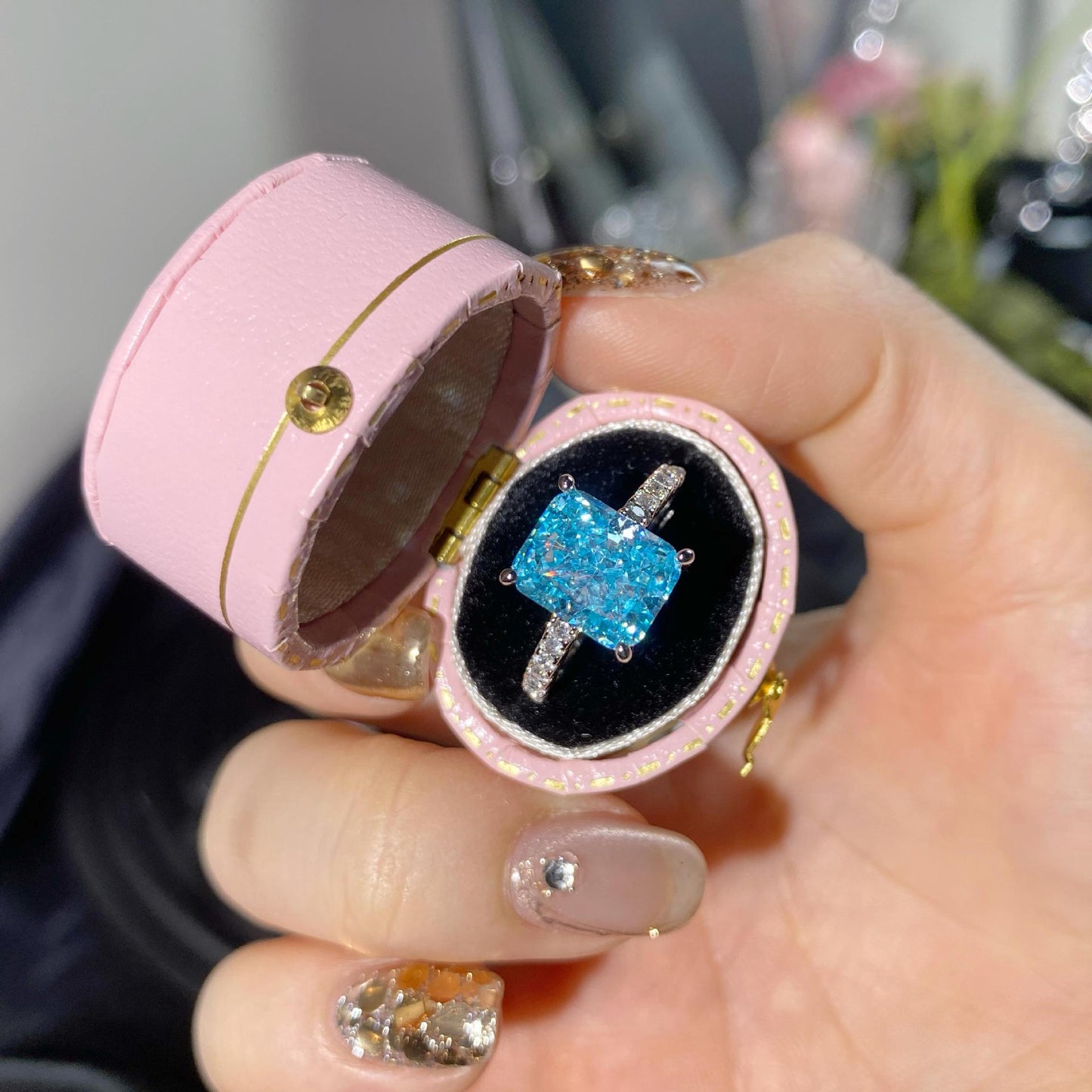 High-carbon diamond gold electroplating ring with adjustable opening