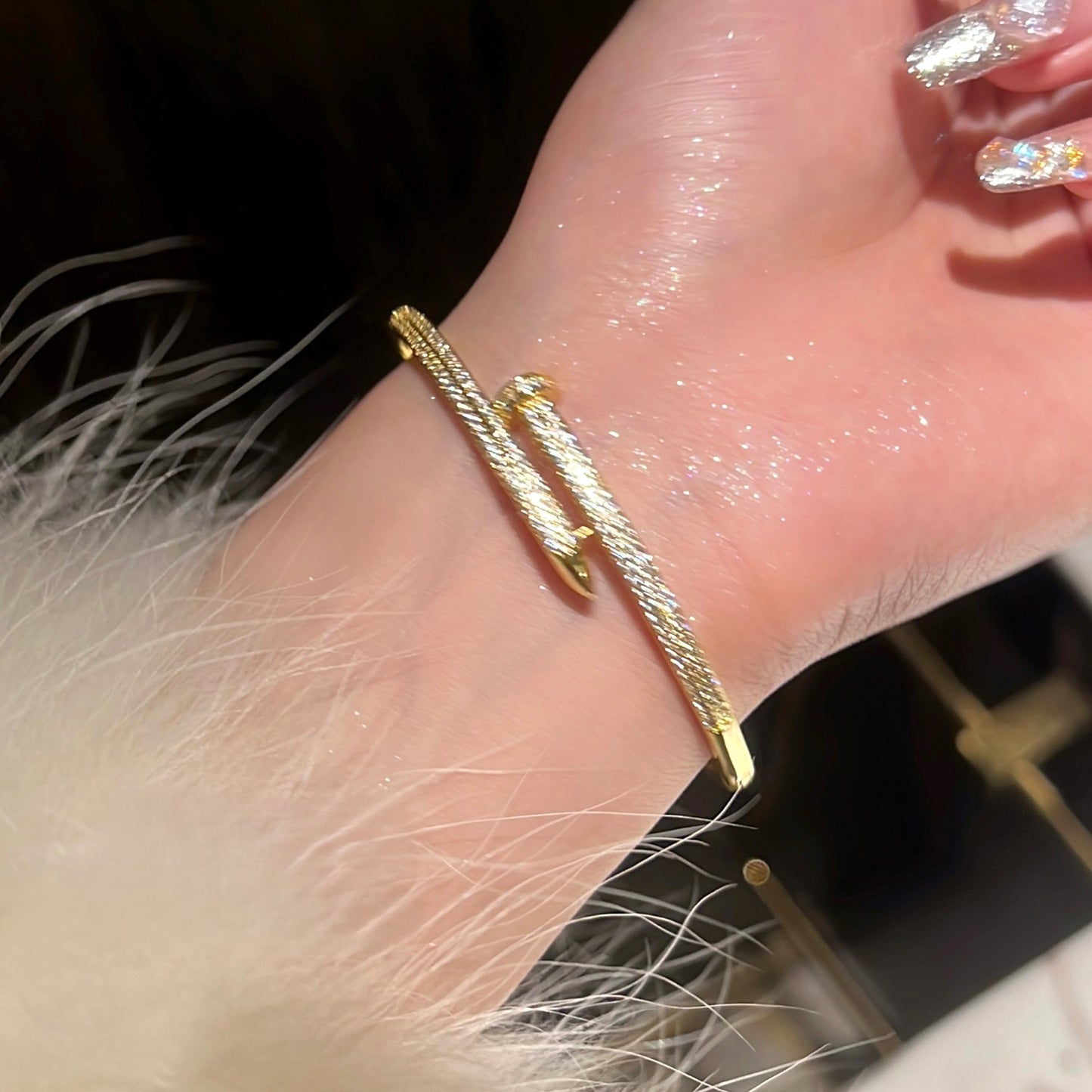 Full-drilled nail bracelet