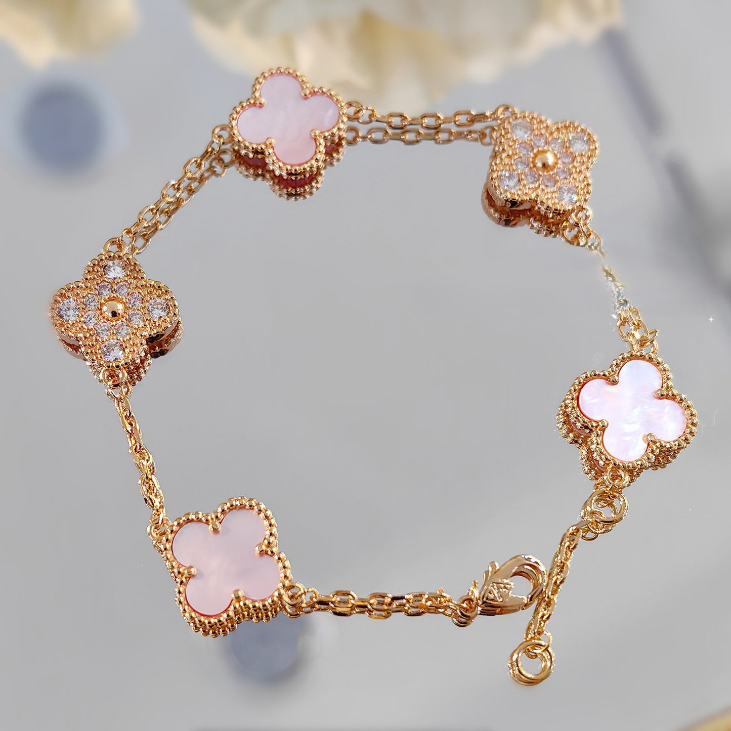 Diamond-studded pink Fritillaria four-leaf clover flower bracelet necklace earrings set