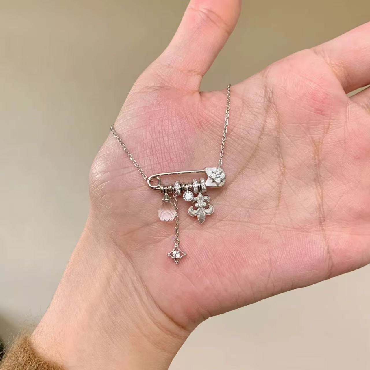 S925 sterling silver brushed iris star pin necklace