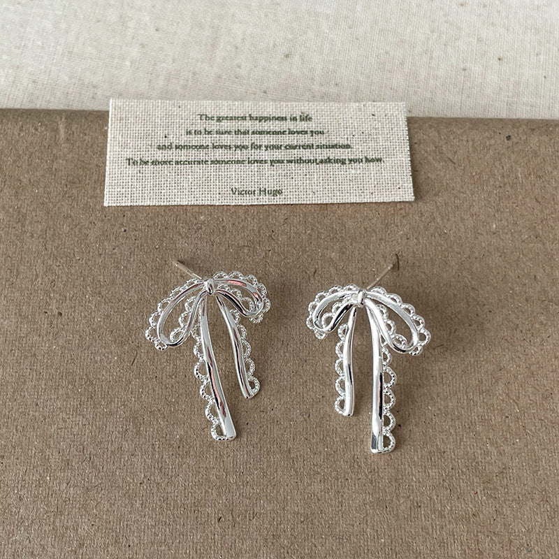 Lace metal bow Pearl Earrings