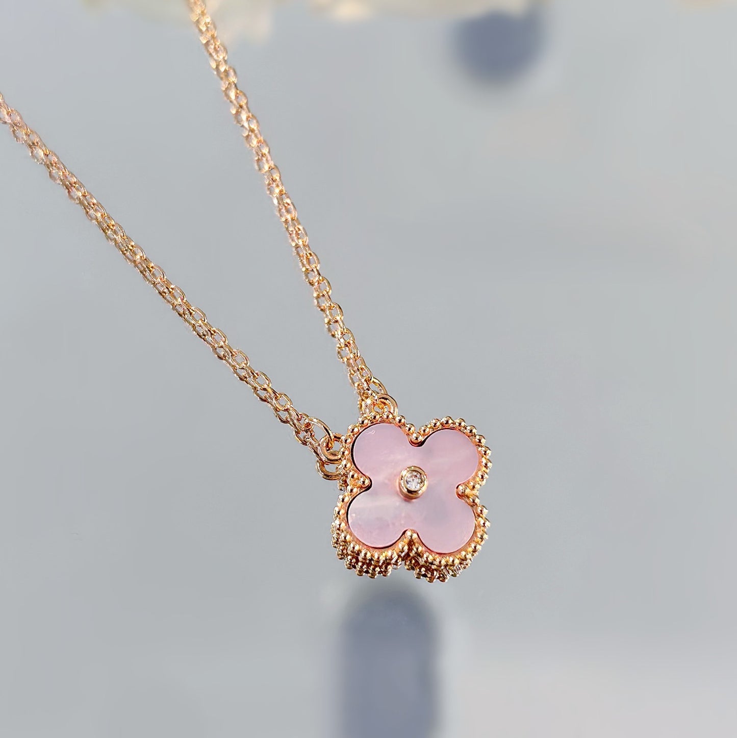 Diamond-studded pink Fritillaria four-leaf clover flower bracelet necklace earrings set