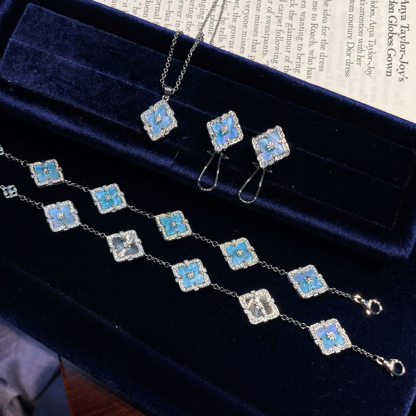 Limited‑Edition Monet Oil‑Painting Four‑Leaf‑Clover Jewelry Set, Bracelet, Necklace, Earrings & Ring