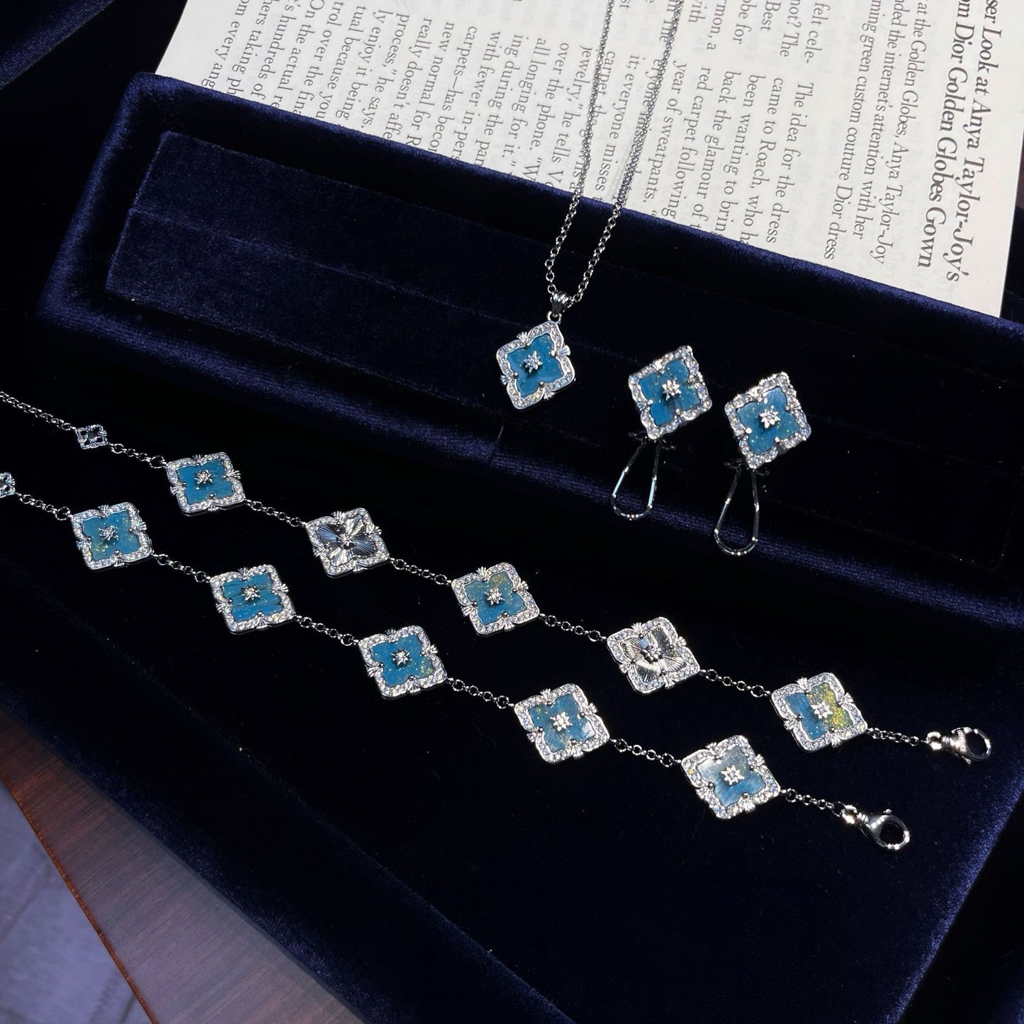 Limited‑Edition Monet Oil‑Painting Four‑Leaf‑Clover Jewelry Set, Bracelet, Necklace, Earrings & Ring