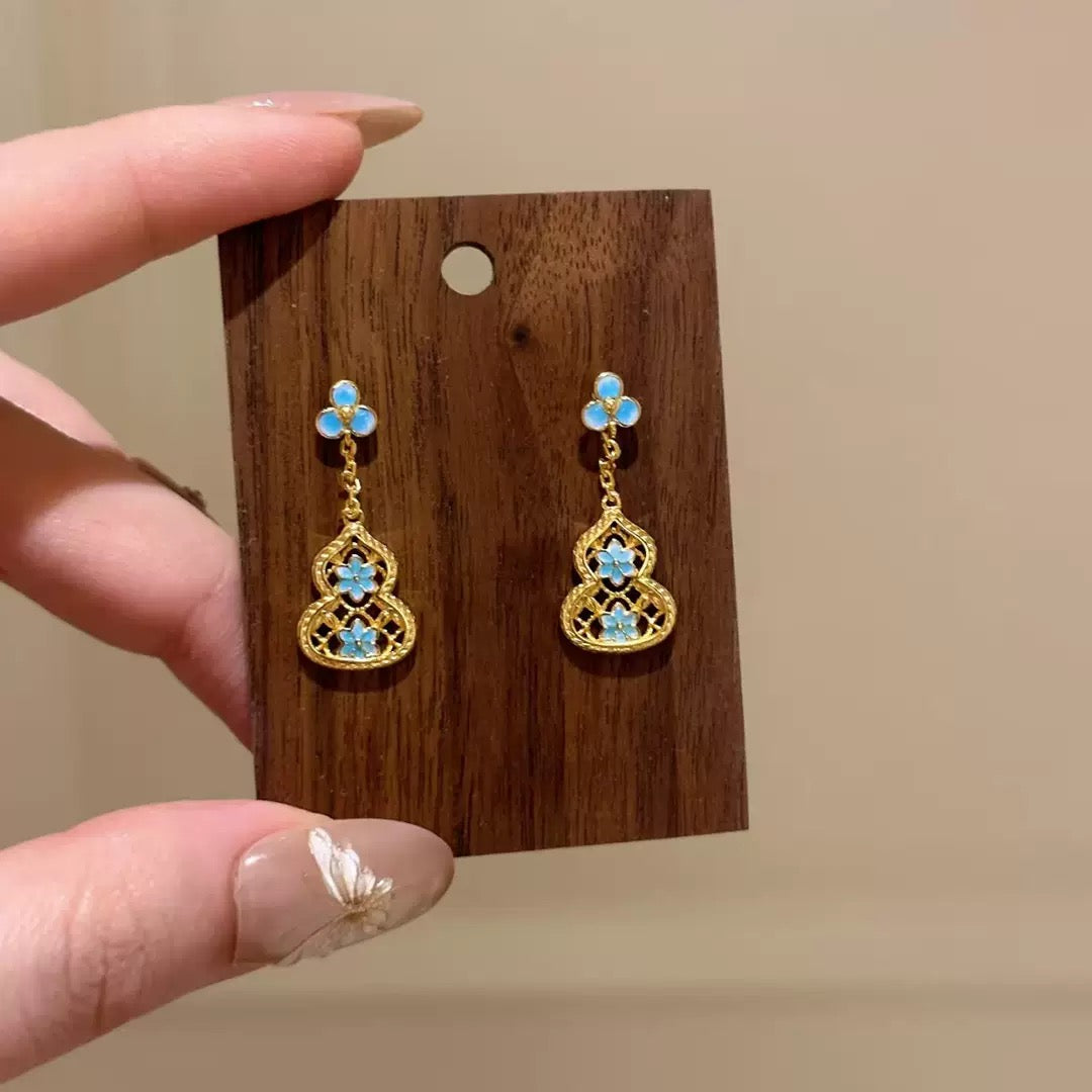Gradient Blue Flower Enamel Hollow Gourd Jewelry Set
