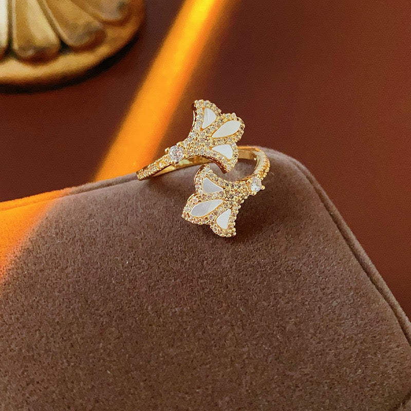 18K Gold Plated Zircon Mother-of-Pearl Iris Open Bracelet and Ring Set