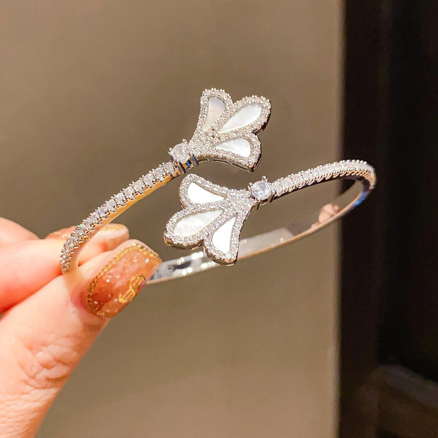 18K Gold Plated Zircon Mother-of-Pearl Iris Open Bracelet and Ring Set