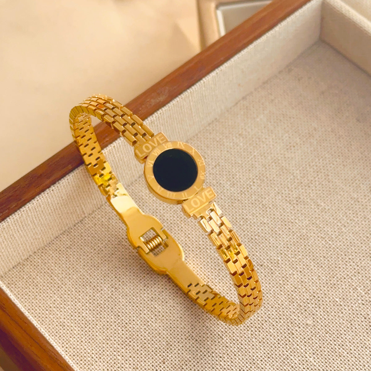 titanium steel bracelet non-fading